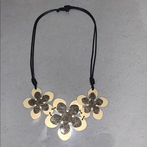 Flower necklace